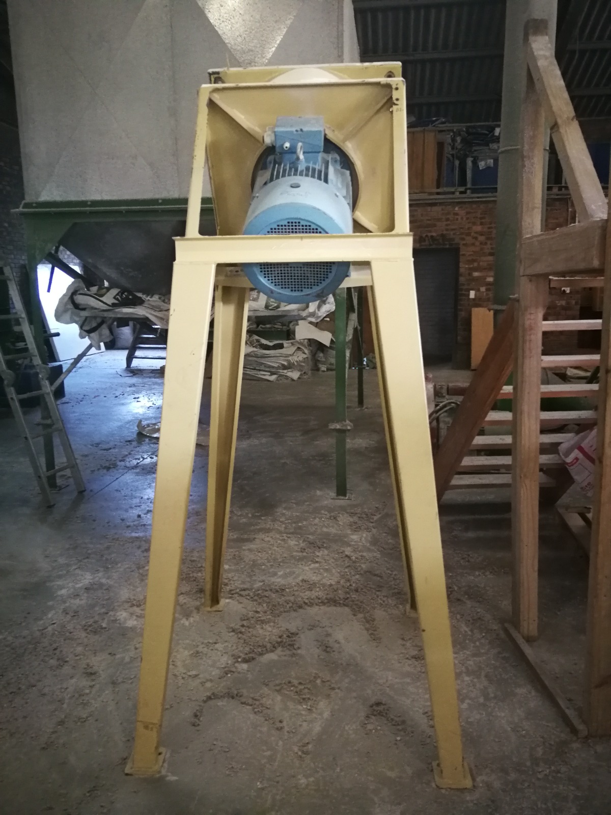 Jones Hammermeul / Hammer Mill - Image 5