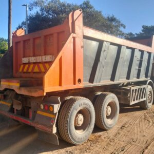 Alternative view of Mercedes Benz 3535 Axor Twinsteer Tipper Truck / Trok