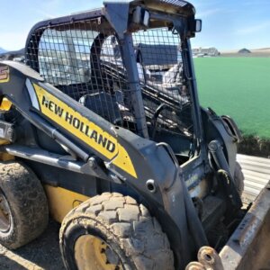 New Holland 225 Skidsteer