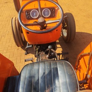 Alternative view of Fiat 640 Trekker / Tractor