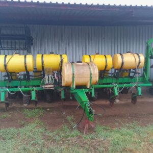 Alternative view of 6 Row John Deere Planter