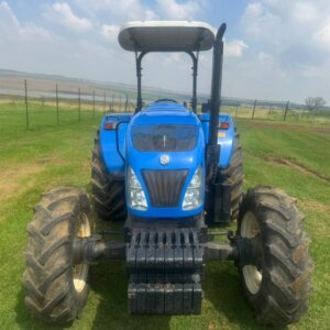 Alternative view of New Holland TT4.90 Trekker / Tractor