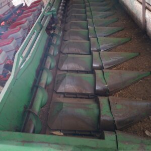 12 Row 76cm Bison Header / Tafel