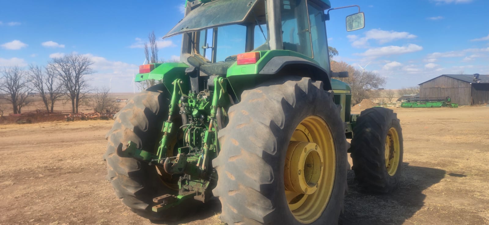 John Deere 6910 Trekker / Tractor - Image 4