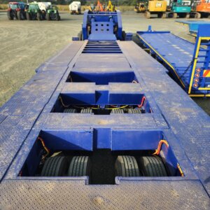 Alternative view of 4 As / Axle Henred Fruehauf Gooseneck Platbak Sleepwa / Flatbed Trailer