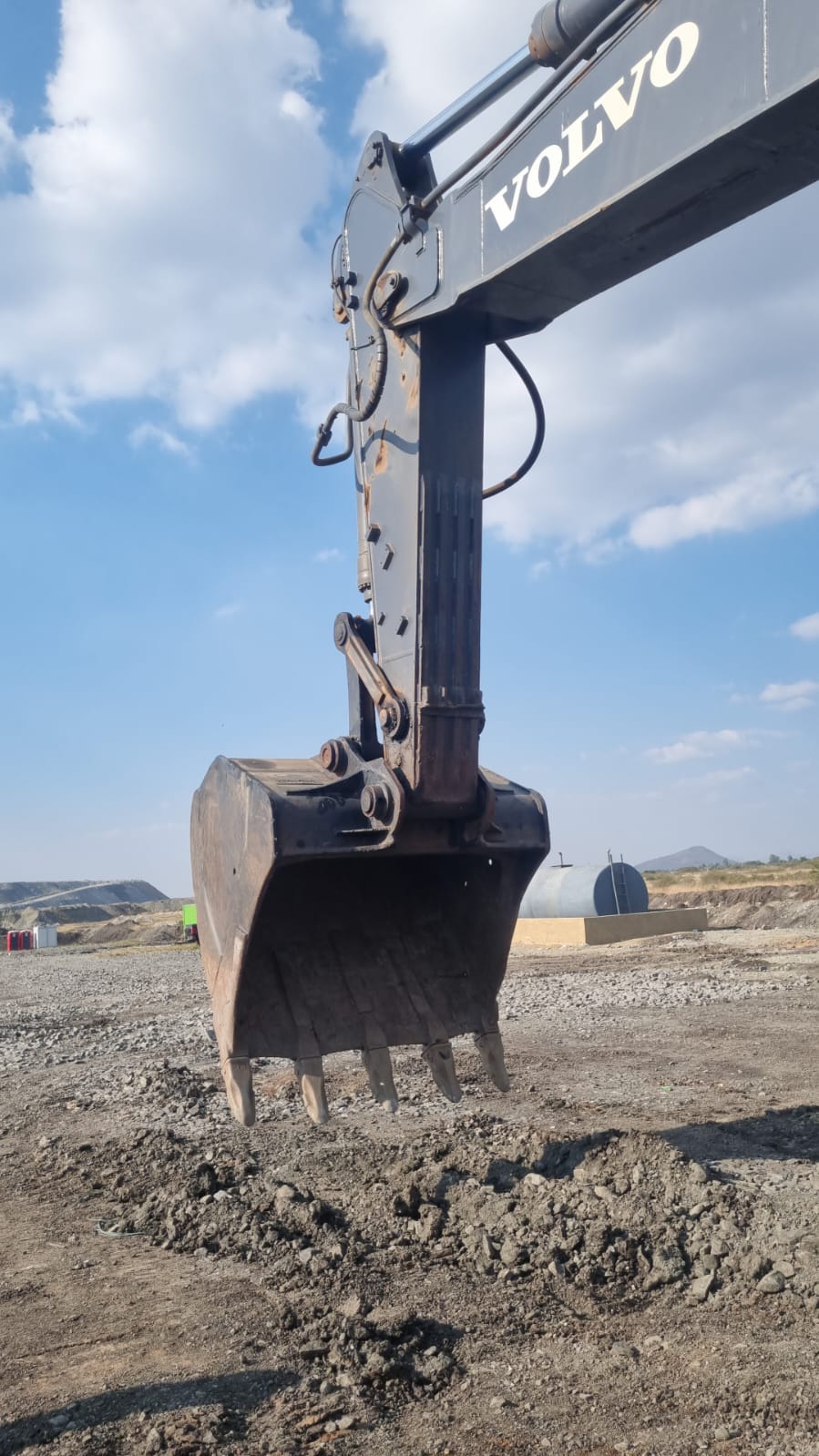 Volvo EC360B Excavator / Graafmasjien - Image 2