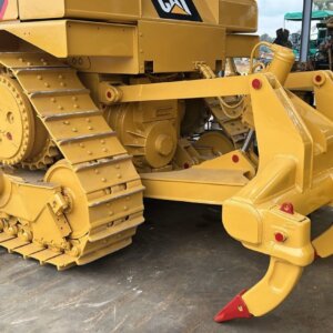 Alternative view of CAT D6R Dozer / Stootskraper