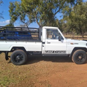 Toyota Land Cruiser Bakkie / Pickup