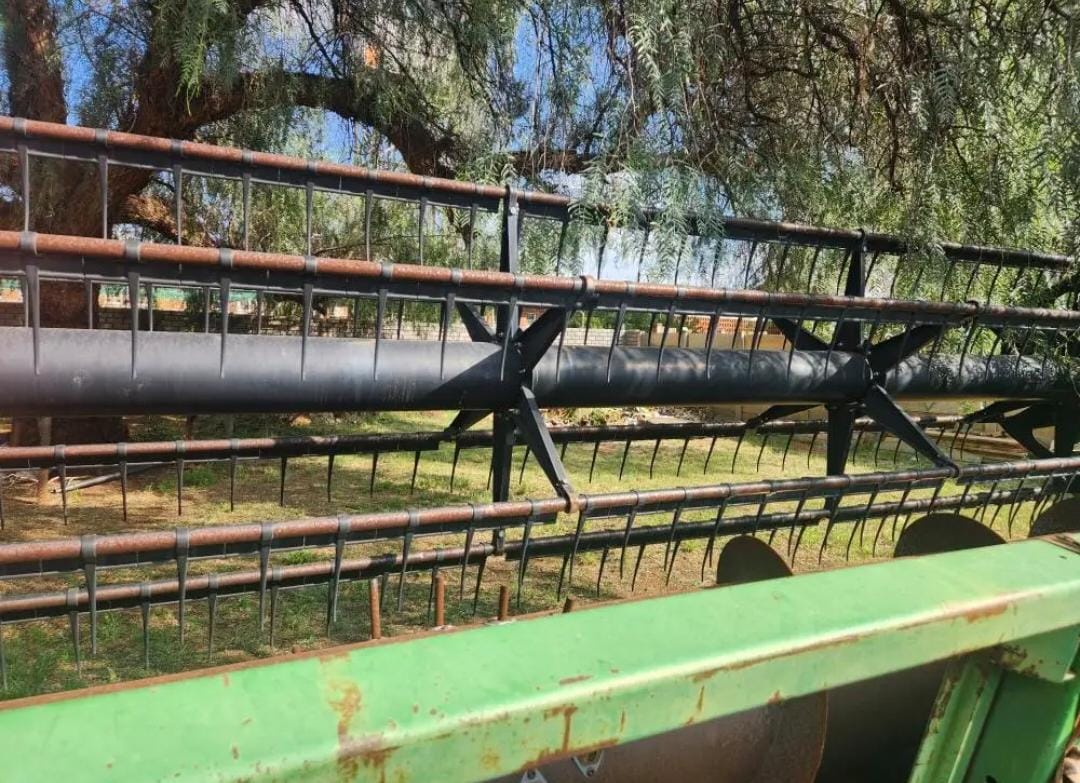John Deere 925R Tafel / Header - Image 5