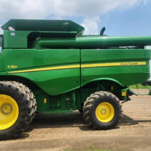 John Deere S760 Combine Harvester / Stroper