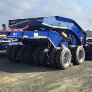1977 Henred Fruehauf Gooseneck Lowbed with Dolly Trailer / Sleepwa