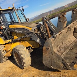 Volvo BL71 4x4 TLB