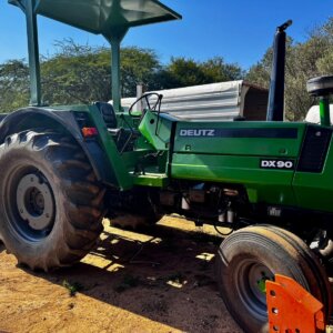 Deutz DX 90 Trekker / Tractor with 1.5 m Slasher