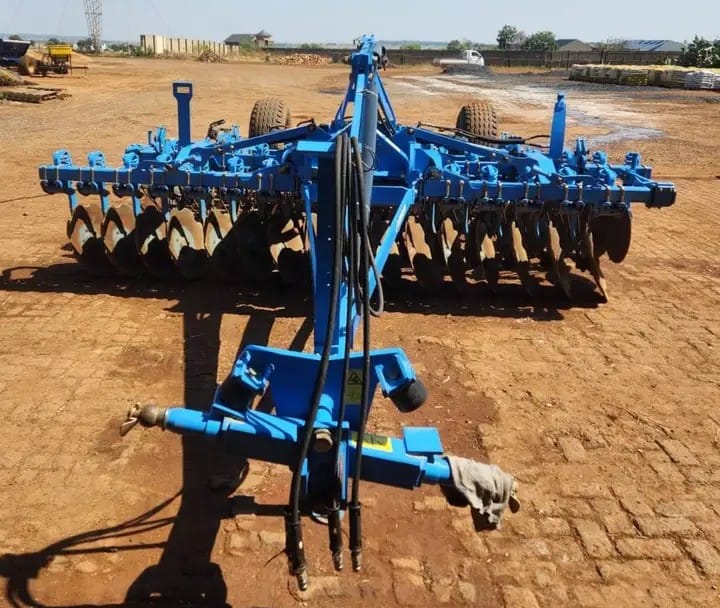 Lemken 9/4 Kua Disc Harrow / Kua-skyf