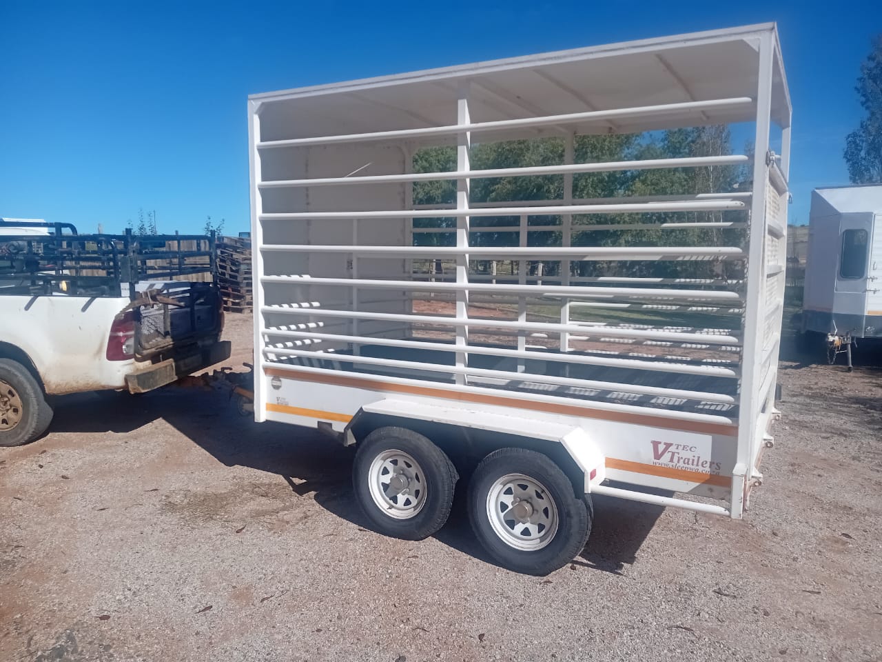 V-TEC Perde Sleepwa / Horse Box/Trailer