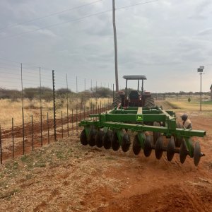 Alternative view of 12x12 John Deere Hydraulic Offset Disc Harrow / Dis