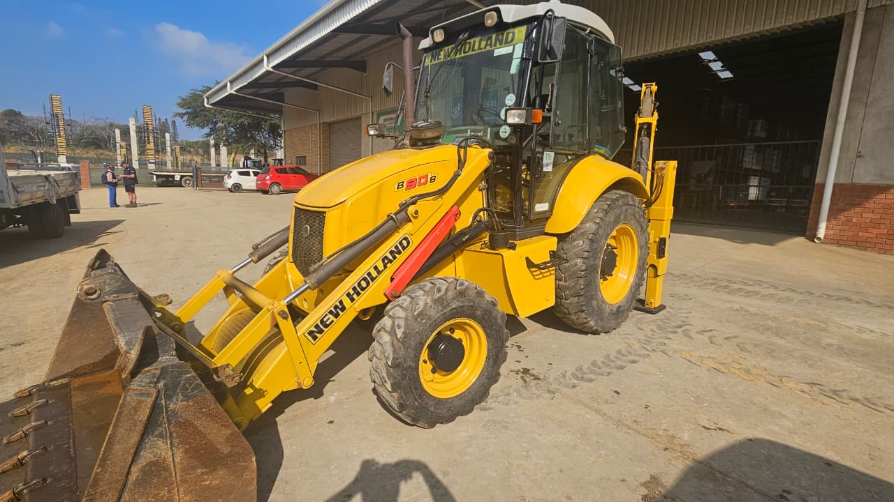 New Holland B90b TLB - Image 3