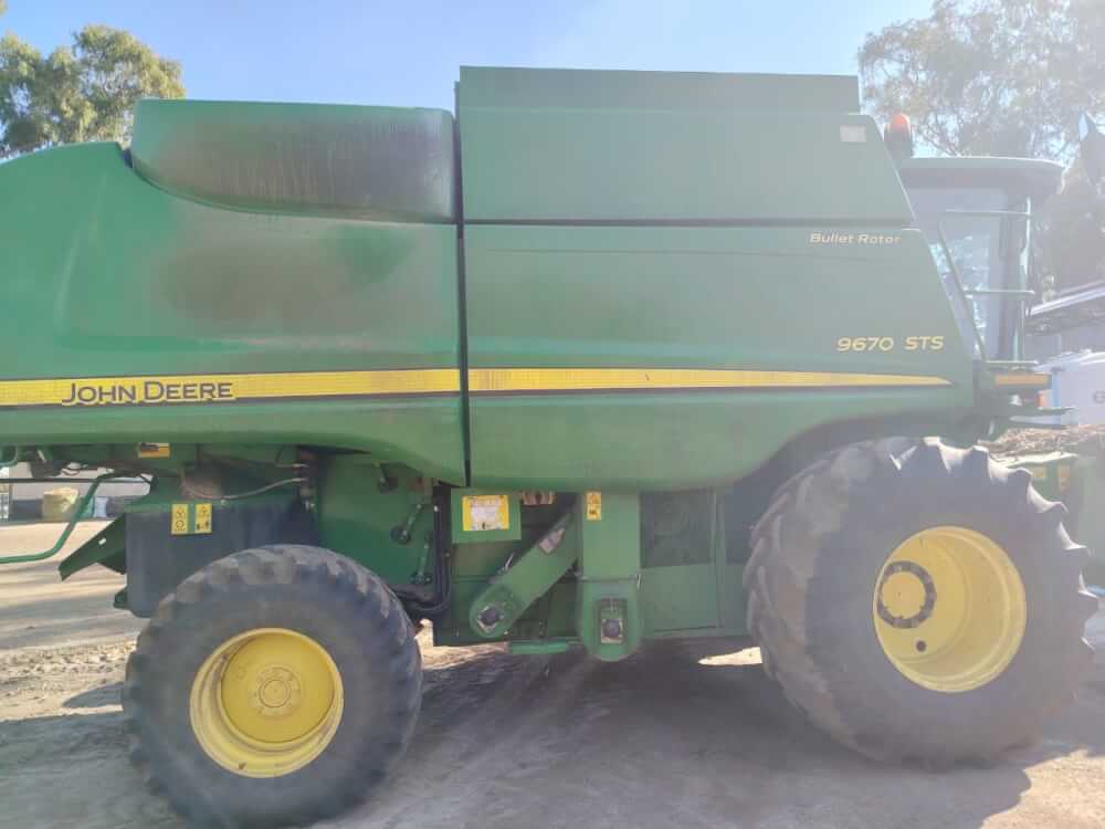 John Deere 9670 STS Bullet Rotor Combine Harvester / Stroper