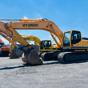 Hyundai Robex 300 LCR Excavator / Graafmasjien