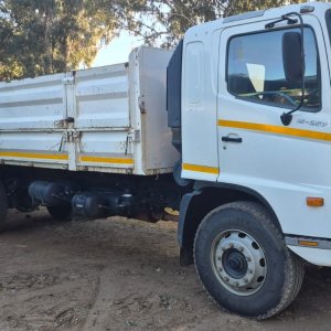 Hino 15-257 Dropside Truck / Trok