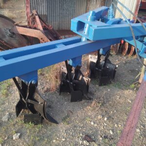 3 Skaar Swaaibalk Ploeg / 3 Shear Swivel Plough
