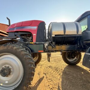 Alternative view of Case 3230 Spuit / Sprayer