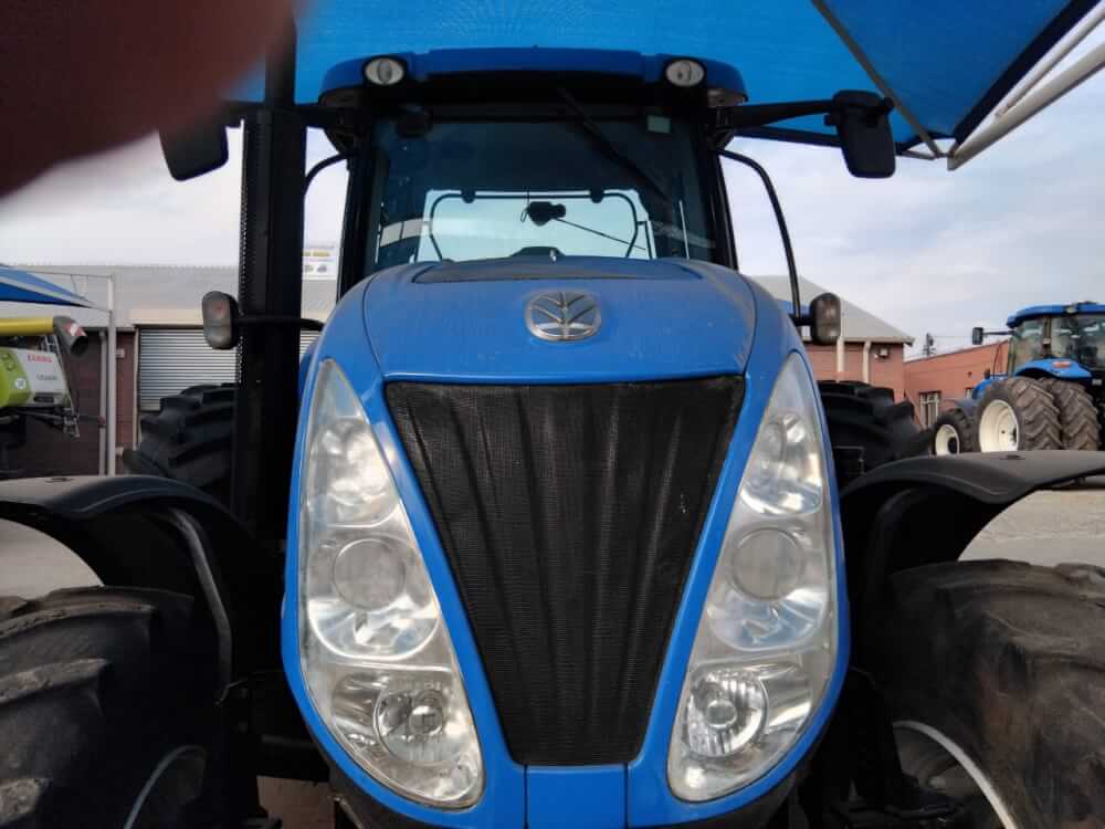 New Holland T7060 Trekker / Tractor - Image 3