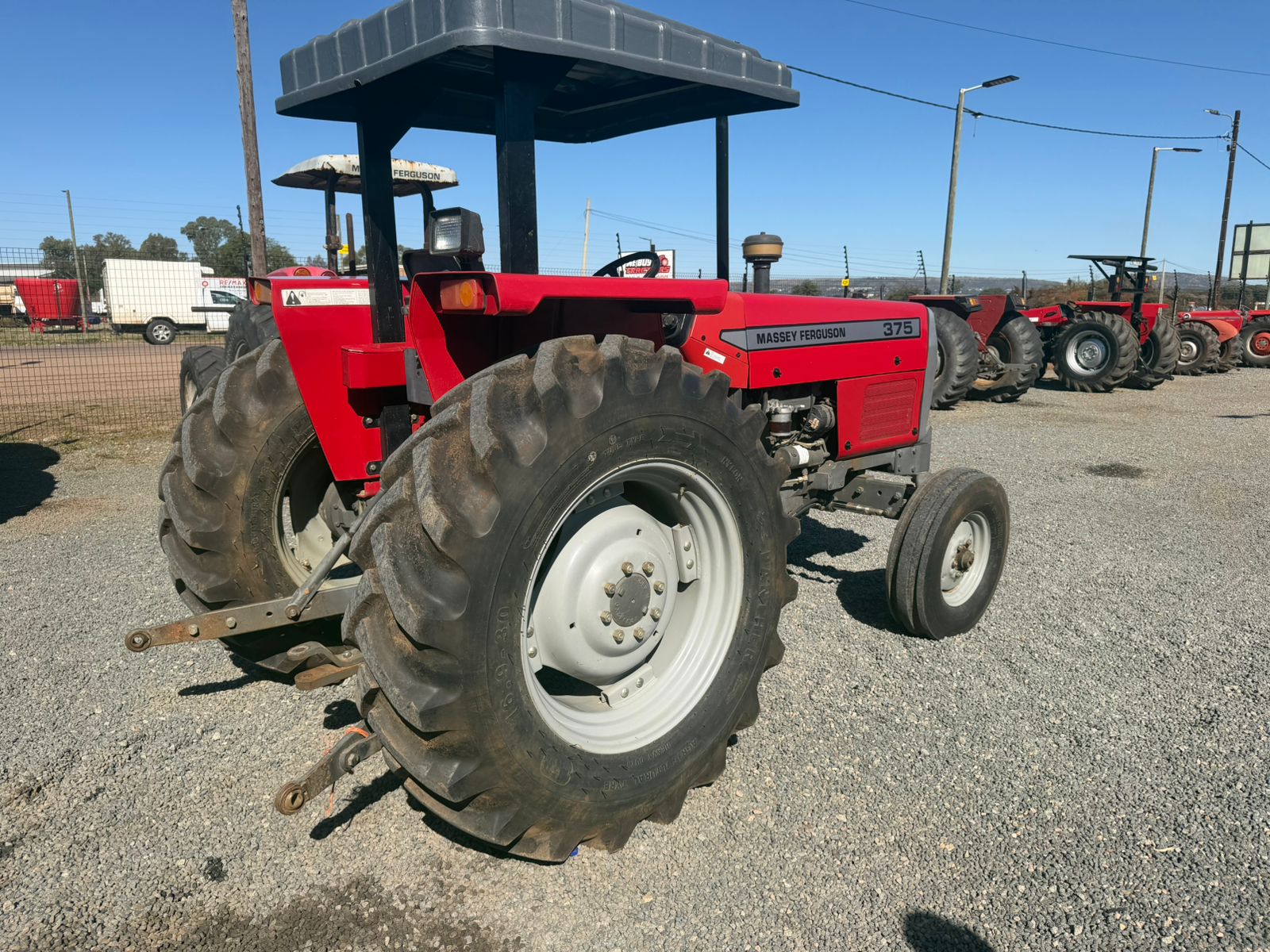 Massey Ferguson 375 Trekker / Tractor - Image 6