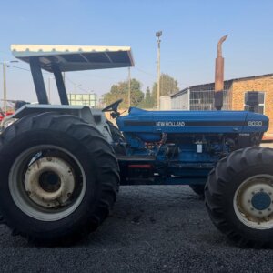 New Holland 8030 Trekker / Tractor