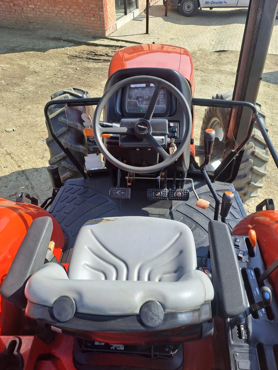 Case iH Farmall 110A 4x4 Trekker / Tractor - Image 4