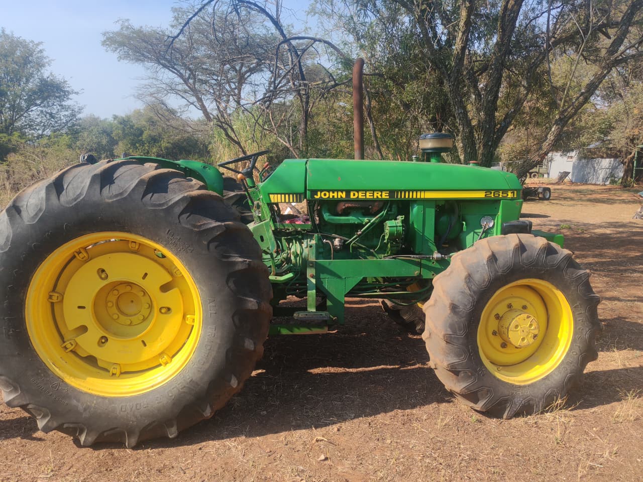 John Deere 2651 2x4 Trekker / Tractor