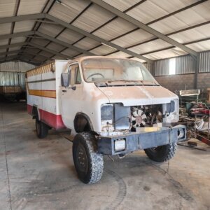 Ford 4x4 Truck / Trok