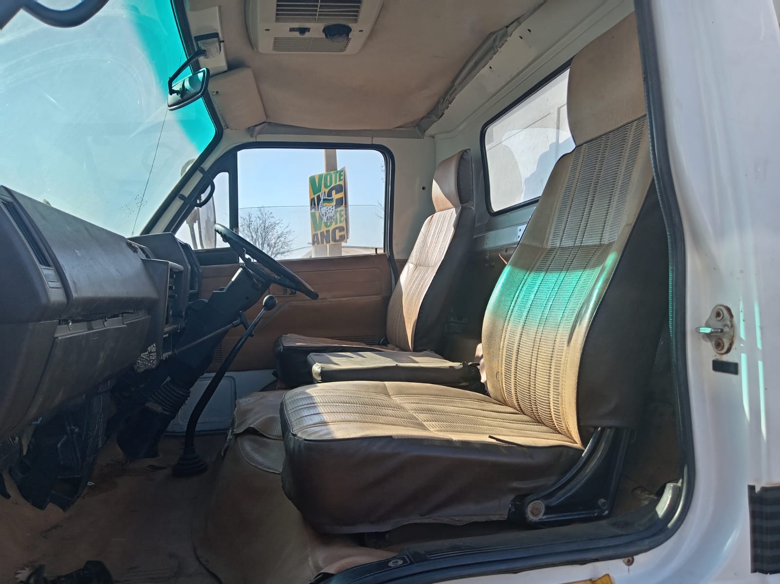 Isuzu NPR 3.8 Diesel Trok / Truck - Image 5