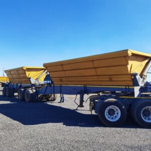 SA Truckbodies Side Tipper Trailer / Sleepwa