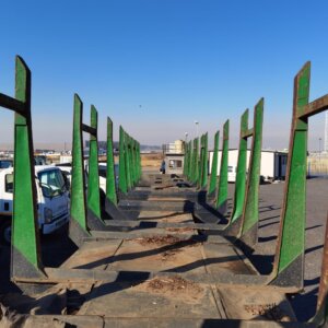 Alternative view of 35 Ton Henred Fruehauf Swaar Diens Hout Sleepwa / Heavy Duty Timber Trailer