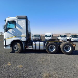 Volvo FH440 Voorhakker Trok / Horse Truck