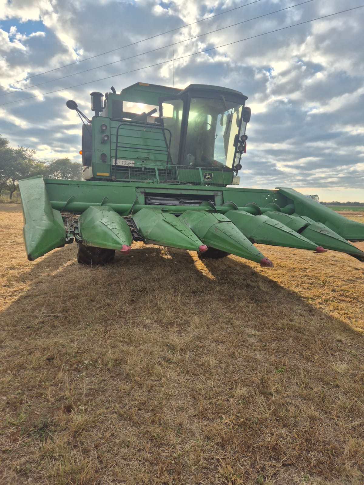 John Deere 7720 Titan II Stroper / Combine Harvester - Image 3
