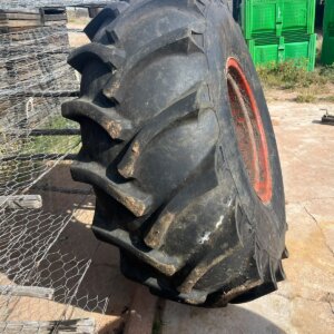 23.1-26 Bande / Tires
