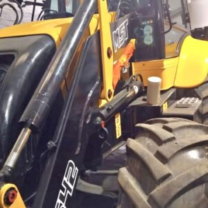MST M542 4x4 TLB