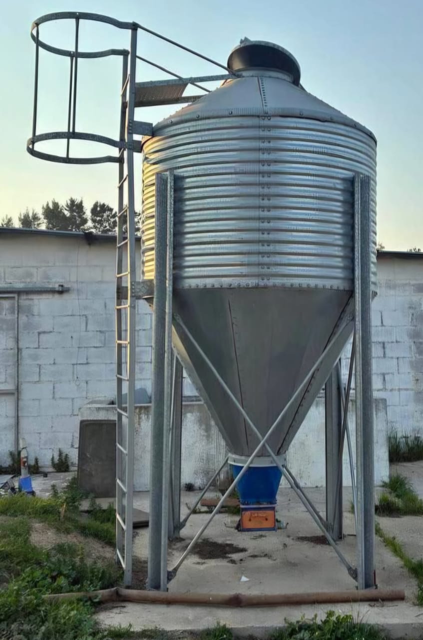 6x 3 Ton Silos