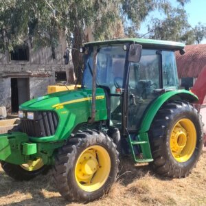 John Deere 5725 4WD Turbo Cab Trekker / Tractor