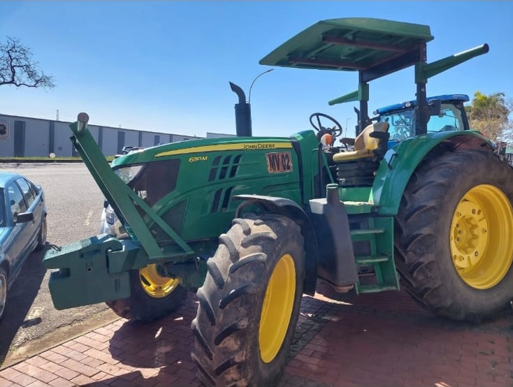John Deere 6110M Trekker / Tractor