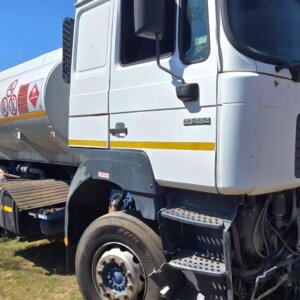 16 000L MAN 33-464 Fuel Truck / Vragmotor