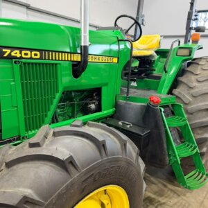 John Deere 7400 Trekker / Tractor