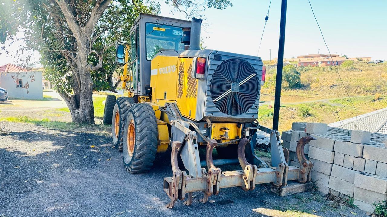 Volvo 710 G Series B 4x6 Grader / Padskraper - Image 3