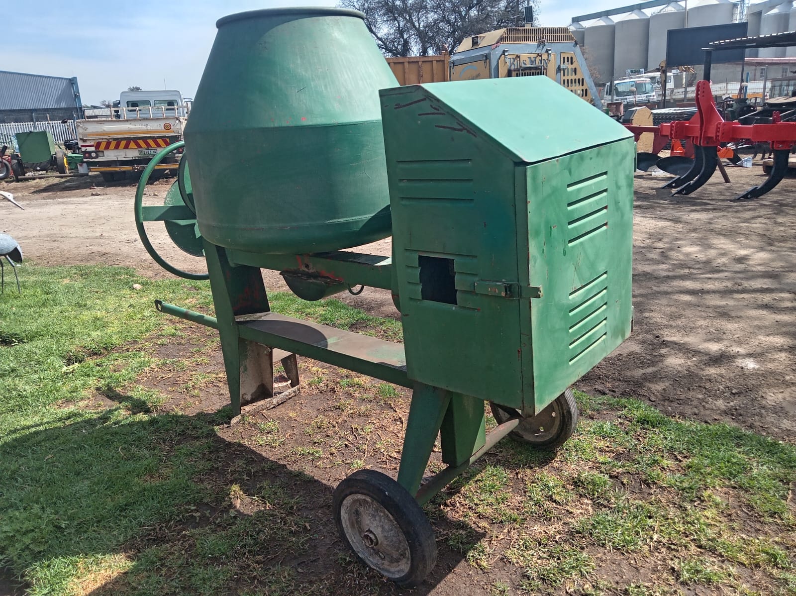 Beton Menger / Concrete Mixer - Image 2