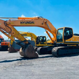 Hyundai Robex 300 LCR Excavator / Graafmasjien