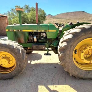 1984 John Deere 2141 4x4 Trekker / Tractor