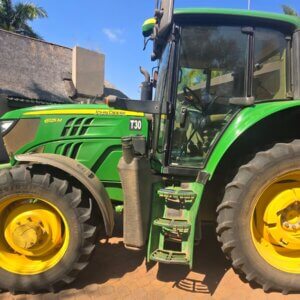 John Deere 6125M Trekker / Tractor