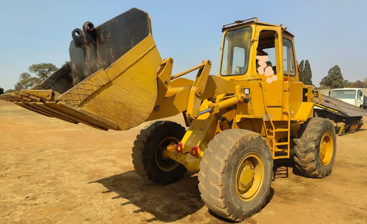 CAT 930 Front End Loader / Voorlaaier